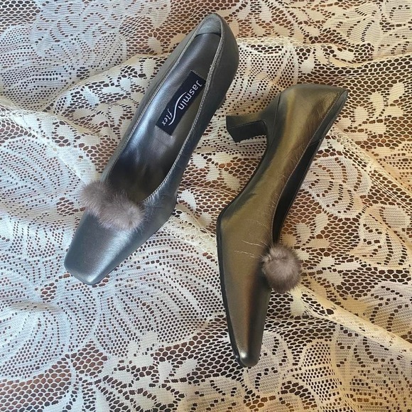 silver steel grey leather kitten heels with fur pom poms size 7 - Picture 2 of 5